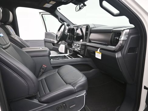 New 2026 Ford F450 Platinum AWD/4WD image 27