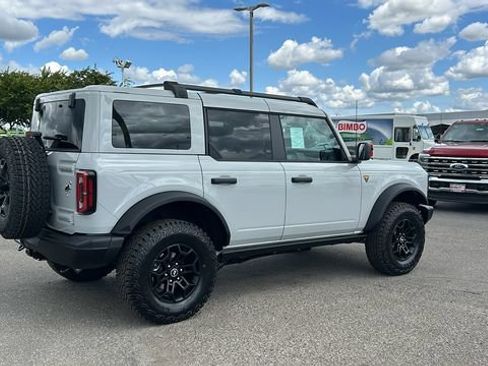 New 2026 Ford Bronco Badlands AWD/4WD image 3