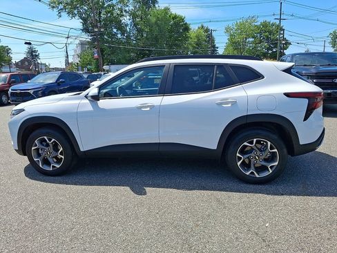 Used 2026 Chevrolet Trax LT w/ Driver Confidence Package FWD image 4