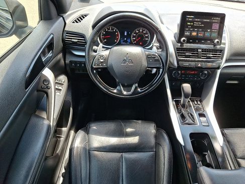 Used 2022 Mitsubishi Eclipse Cross FWD image 12