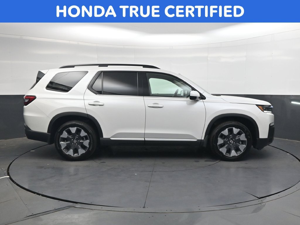 Used 2026 Honda Pilot Touring image 3