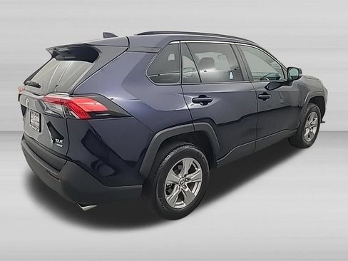 Used 2025 Toyota RAV4 XLE AWD/4WD image 4