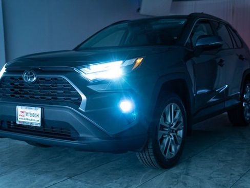 Used 2023 Toyota RAV4 XLE Premium image 34