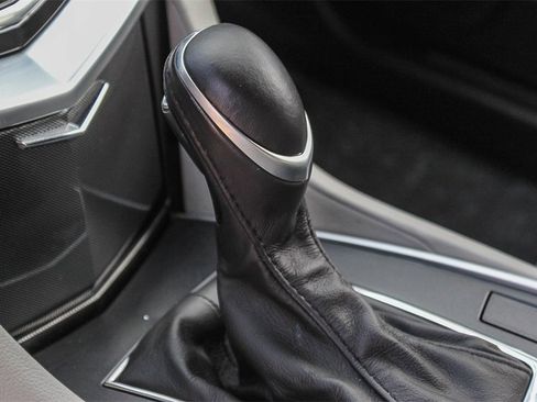 Used 2015 Cadillac SRX FWD image 19