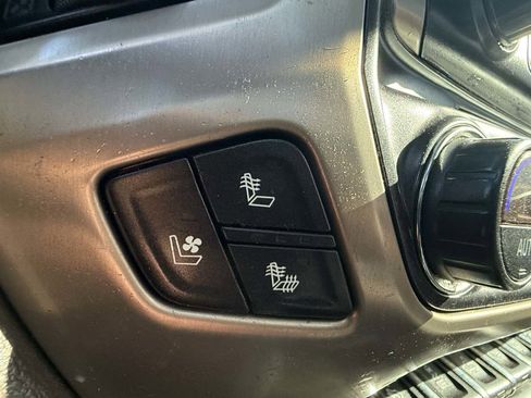 Used 2019 GMC Sierra 3500 Denali image 22