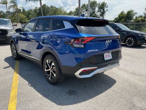 Used 2024 Kia Sportage EX FWD image 9