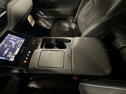 New 2025 INFINITI QX80 Sensory image 26