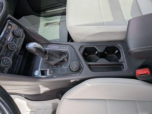 Used 2021 Volkswagen Tiguan SE R-Line w/ 3rd Row Seat Package image 14