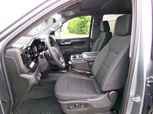 New 2026 Chevrolet Silverado 1500 LT AWD/4WD image 13