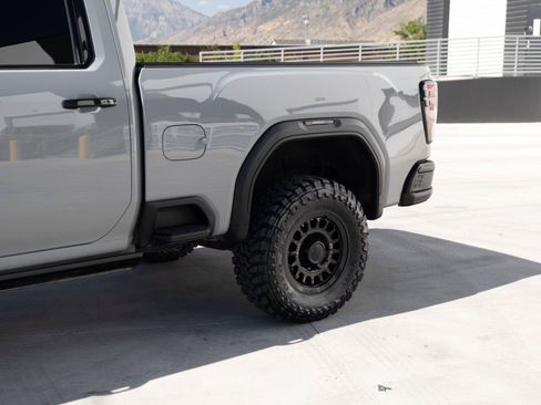 Used 2024 GMC Sierra 2500 AT4X w/ AT4X AEV Edition AWD/4WD image 10