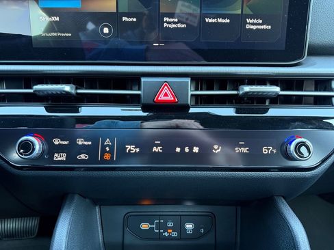 New 2026 Kia Sportage X-Line w/ X-Line Premium Package AWD/4WD image 29