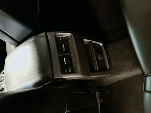 Used 2017 Ford Edge SEL w/ Equipment Group 201A image 27