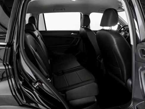 Used 2019 Volkswagen Tiguan SE AWD/4WD image 30