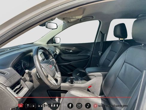 Used 2022 GMC Terrain SLT w/ Infotainment Package II FWD image 12