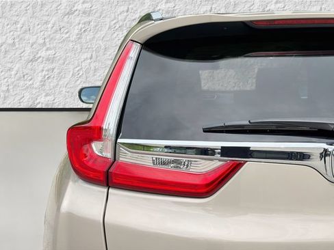 Used 2019 Honda CR-V Touring image 10