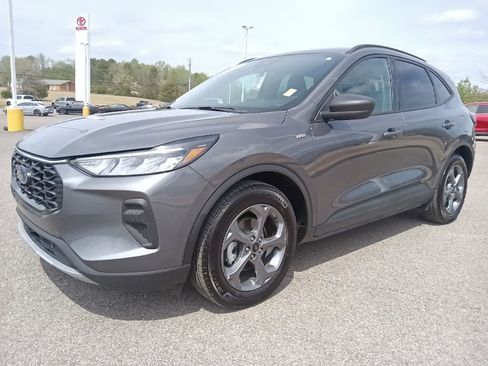 Used 2025 Ford Escape ST-Line FWD image 7