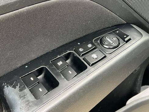 Used 2018 Hyundai Elantra SEL image 14