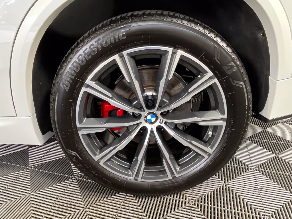 Certified 2026 BMW X5 xDrive40i w/ M Sport Package AWD/4WD image 15