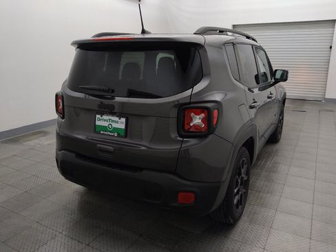 Used 2020 Jeep Renegade Altitude w/ UConnect 8.4 Nav Group FWD image 7