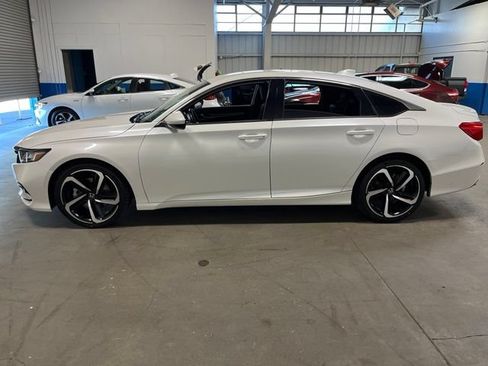 Used 2020 Honda Accord Sport image 6