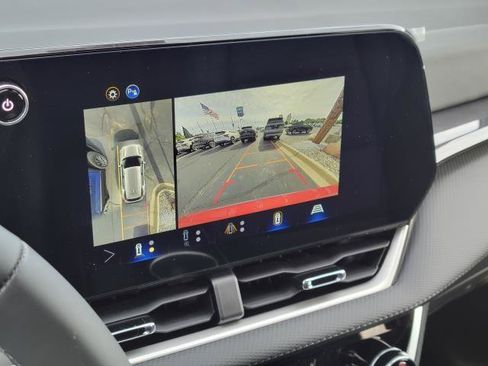New 2026 Chevrolet Equinox LT w/ Convenience Package II AWD/4WD image 19