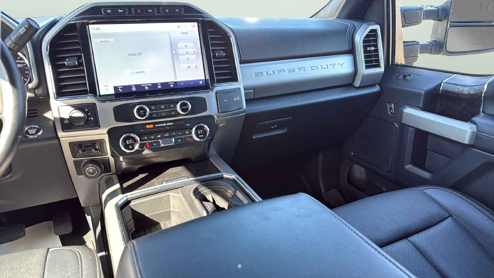 Used 2022 Ford F350 Lariat w/ Lariat Ultimate Package AWD/4WD image 19