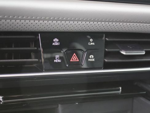 New 2026 Volkswagen Atlas Peak Edition image 22