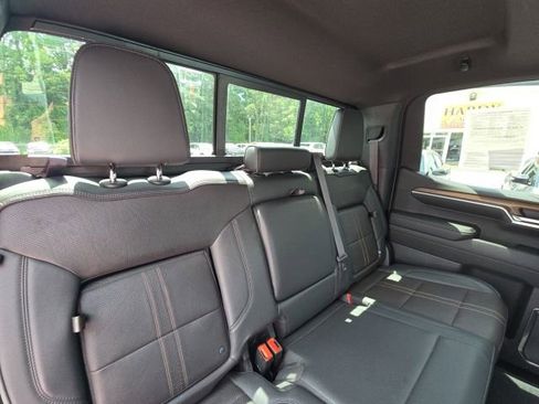 Used 2022 Chevrolet Silverado 1500 High Country w/ High Country Premium Package AWD/4WD image 13