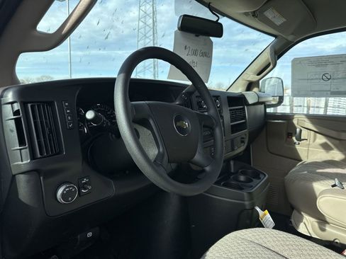 New 2025 Chevrolet Express 2500 image 10