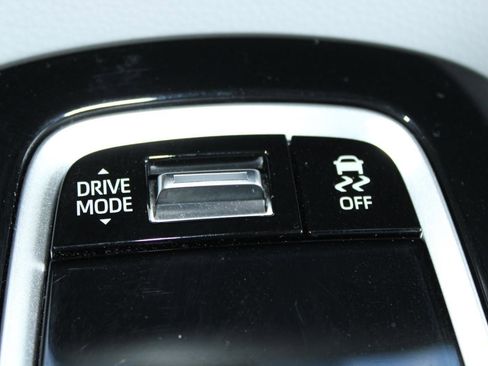 Certified 2023 Toyota Corolla SE image 21