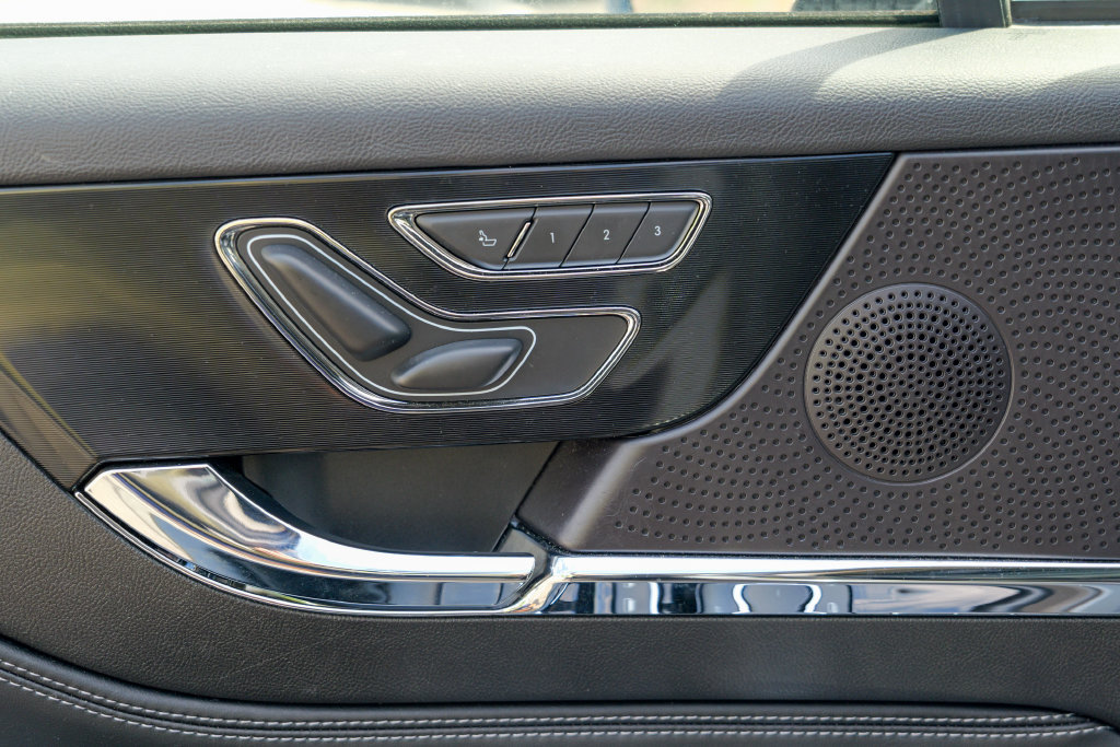 Used 2023 Lincoln Corsair AWD image 17