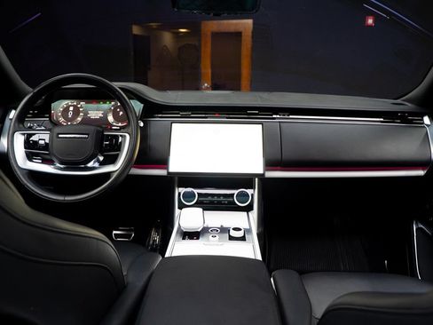 Used 2023 Land Rover Range Rover SV AWD/4WD image 46