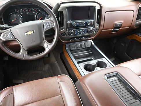 Used 2017 Chevrolet Silverado 1500 High Country image 13