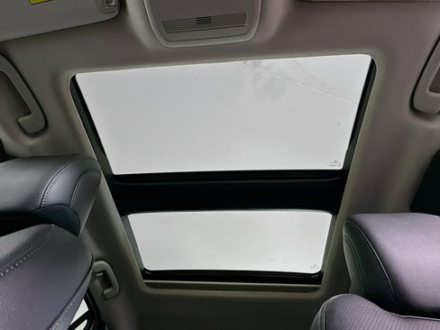 Used 2025 MAZDA CX-50 AWD 2.5 Hybrid w/ Premium Pkg image 25