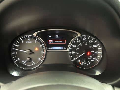 Used 2017 Nissan Altima 2.5 SV image 14