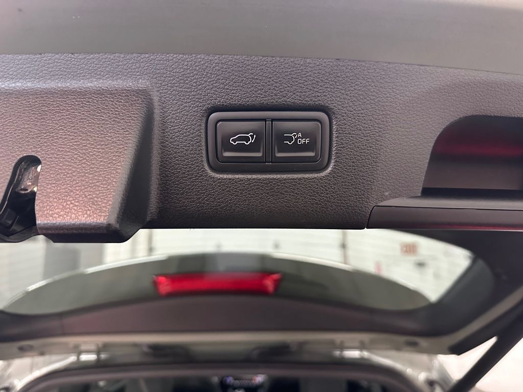 Used 2023 Kia Telluride AWD image 38