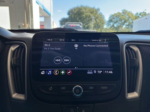 Used 2024 Chevrolet Malibu LT image 21