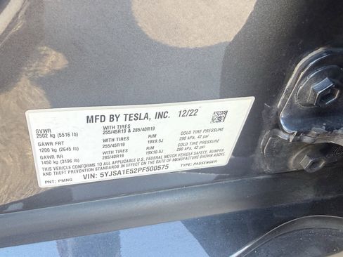 Used 2023 Tesla Model S AWD/4WD image 27