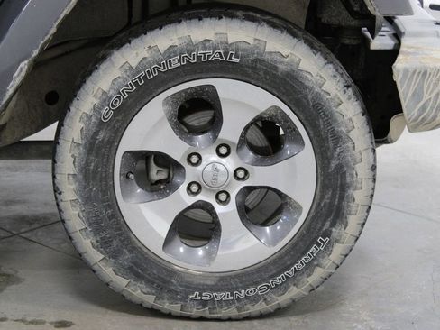 Used 2016 Jeep Wrangler Unlimited Sahara w/ Dual Top Group image 12