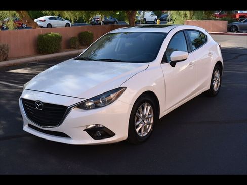 Used 2016 MAZDA MAZDA3 i Touring FWD image 3