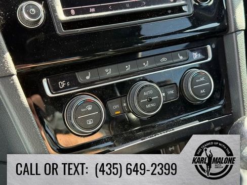 Used 2016 Volkswagen Golf R 4-Door image 21