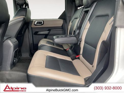 Used 2024 Ford Bronco Wildtrak AWD/4WD image 13
