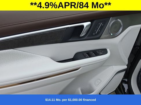 New 2026 Buick Enclave Avenir FWD image 19