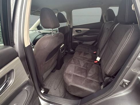 Used 2017 Nissan Murano SV AWD/4WD image 12