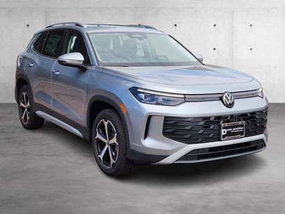 New 2025 Volkswagen Tiguan SE