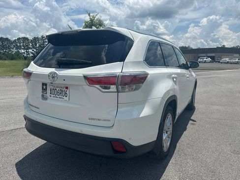 Used 2016 Toyota Highlander Limited Platinum AWD/4WD image 9