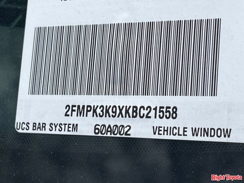 Used 2019 Ford Edge Titanium w/ Equipment Group 301A FWD image 34