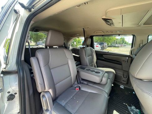 Used 2015 Honda Odyssey Touring Elite image 5
