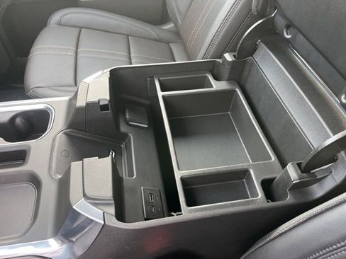 Used 2025 Chevrolet Silverado 1500 High Country image 36