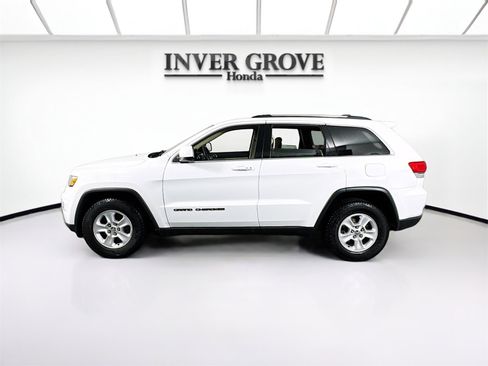 Used 2017 Jeep Grand Cherokee Laredo w/ Quick Order Package 23E image 8